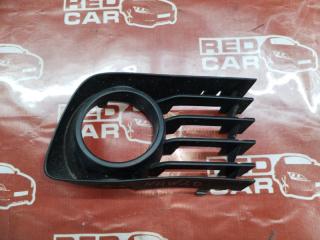 Заглушка бампера правая TOYOTA PRIUS контрактная Заглушка бампера правая TOYOTA PRIUS