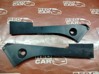 Накладка на стоп-сигнал задняя NISSAN ELGRAND