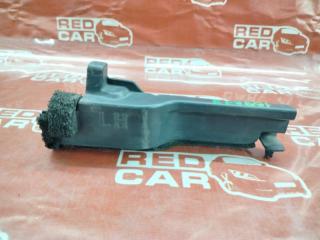 Пыльник крыла передний левый TOYOTA IST