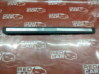 Накладка на порог передняя правая TOYOTA MARK II