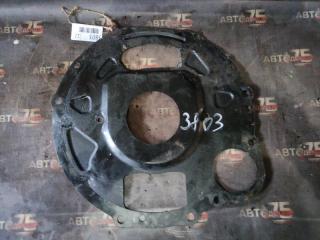 Промежуточная пластина КПП TOYOTA LITE ACE NOAH 2000