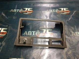 Центральная консоль NISSAN VANETTE