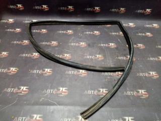 Уплотнитель стекла двери задний левый LAND ROVER RANGE ROVER SPORT 2010