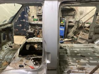 Центральная стойка кузова левая NISSAN VANETTE 2001 Б/У Центральная стойка кузова левая NISSAN VANETTE 2001