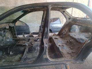 Центральная стойка кузова левая TOYOTA CARINA 1993 Б/У Центральная стойка кузова левая TOYOTA CARINA 1993