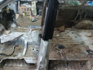 Центральная стойка кузова левая TOYOTA TOWN ACE 2000 Б/У Центральная стойка кузова левая TOYOTA TOWN ACE 2000