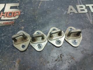 Петля замка двери TOYOTA COROLLA