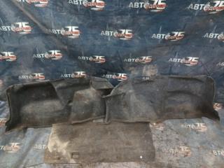 Обшивка багажника задняя TOYOTA WINDOM 1991