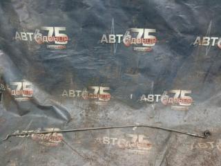 Упор капота TOYOTA WINDOM 1991