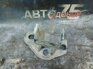 Крепление балки подвески заднее правое LEXUS RX350 2007