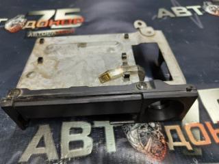 Пепельница TOYOTA CROWN 1993