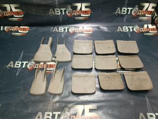 Заглушка крепления сиденья NISSAN R'NESSA 1997 Б/У Заглушка крепления сиденья NISSAN R'NESSA 1997