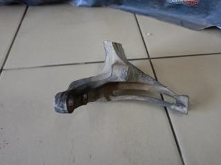 Кронштейн генератора TOYOTA SURF 1993