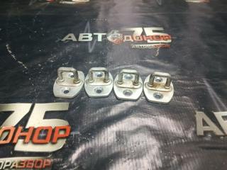 Петля замка двери TOYOTA AURIS 2007