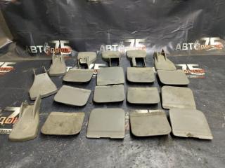 Заглушка крепления сиденья NISSAN R'NESSA 1998 Б/У Заглушка крепления сиденья NISSAN R'NESSA 1998