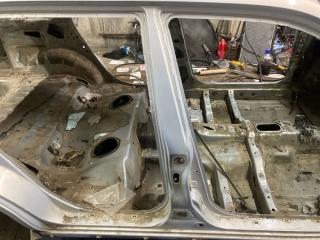 Центральная стойка кузова правая NISSAN AVENIR 2000 Б/У Центральная стойка кузова правая NISSAN AVENIR 2000