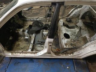 Центральная стойка кузова левая TOYOTA COROLLA 1998 Б/У Центральная стойка кузова левая TOYOTA COROLLA 1998