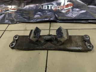 Подушка АКПП TOYOTA MARK II 1993