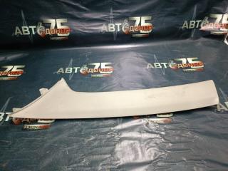 Накладка стойки лобового стекла левая TOYOTA IST 2002