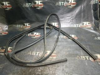 Уплотнитель стекла двери задний правый SUZUKI SWIFT