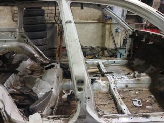 Центральная стойка кузова правая TOYOTA COROLLA 2001 Б/У Центральная стойка кузова правая TOYOTA COROLLA 2001