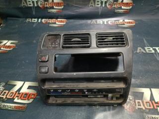 Центральная консоль TOYOTA COROLLA 2001