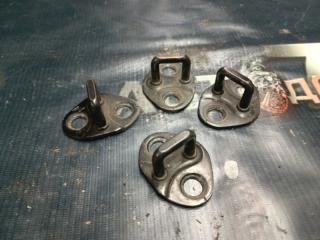 Петля замка двери MITSUBISHI LANCER 1992