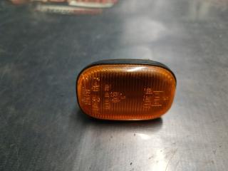 Повторитель поворота в крыло TOYOTA PROBOX 2013