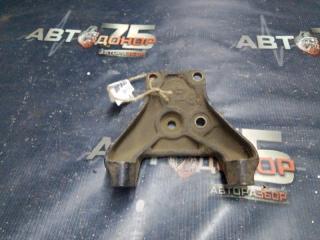 Кронштейн двигателя TOYOTA RAV4 Б/У Кронштейн двигателя TOYOTA RAV4