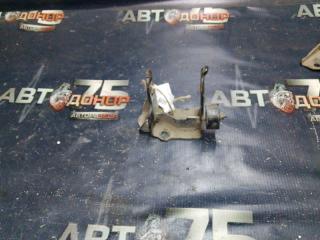 Кронштейн двигателя TOYOTA COROLLA Б/У Кронштейн двигателя TOYOTA COROLLA