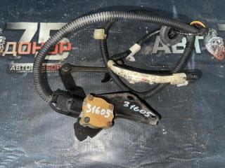 Датчик высоты дорожного просвета левый TOYOTA CROWN