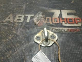 Петля замка двери TOYOTA MARK II