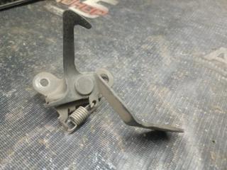 Замок капота TOYOTA MARK II Б/У Замок капота TOYOTA MARK II