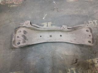 Балка под КПП Subaru Impreza