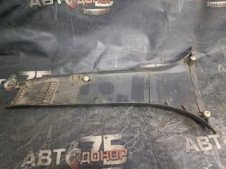 Накладка на стойку кузова левая Б/У Накладка на стойку кузова левая
