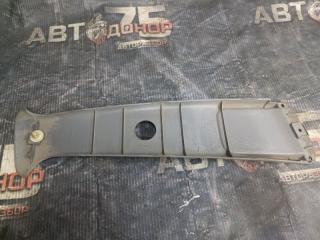 Накладка на стойку кузова левая Б/У Накладка на стойку кузова левая