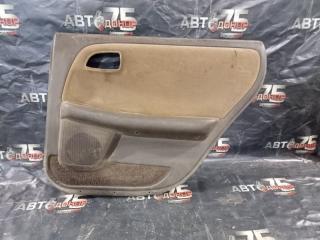 Обшивка боковой двери задняя правая TOYOTA MARK II