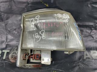 Габарит правый TOYOTA HIACE