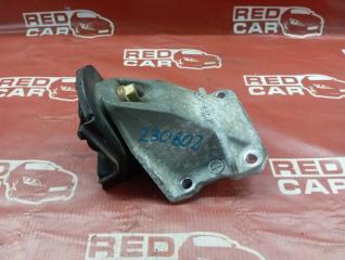 Кронштейн опоры двигателя правый TOYOTA MARK II
