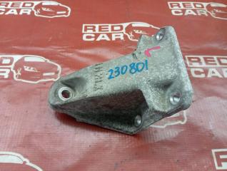 Кронштейн опоры двигателя левый TOYOTA MARK II