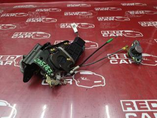 Замок двери багажника TOYOTA NOAH