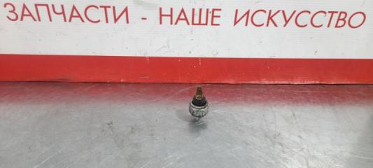 Датчик давления масла Nissan Terrano 1998