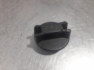 Крышка маслозаливной горловины Nissan Serena 2009 контрактная Крышка маслозаливной горловины Nissan Serena 2009