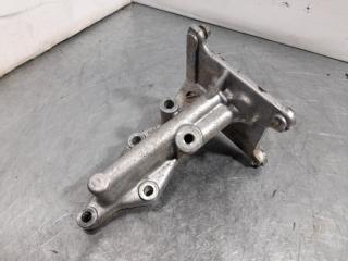 Крепление масляного фильтра Nissan X-Trail 2012 контрактная Крепление масляного фильтра Nissan X-Trail 2012