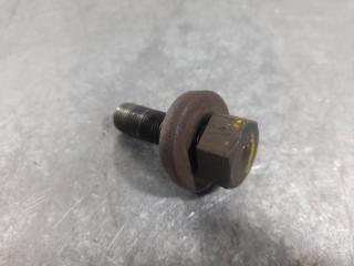 Запчасть болт шкива Nissan Bluebird 2000