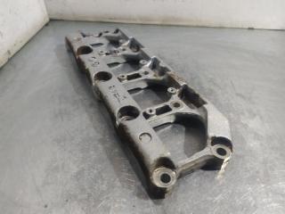 Кронштейн NISSAN BLUEBIRD 2001