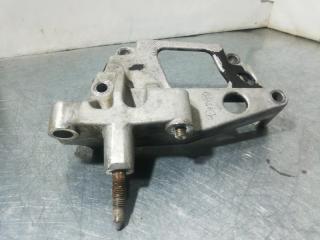 Кронштейн опоры двигателя NISSAN X-TRAIL 2004 контрактная Кронштейн опоры двигателя NISSAN X-TRAIL 2004