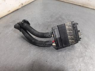 Клемма аккумулятора Nissan Serena 2010