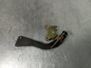 Натяжитель NISSAN TINO 2000