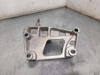 Кронштейн опоры двигателя NISSAN X-TRAIL 2006 контрактная Кронштейн опоры двигателя NISSAN X-TRAIL 2006